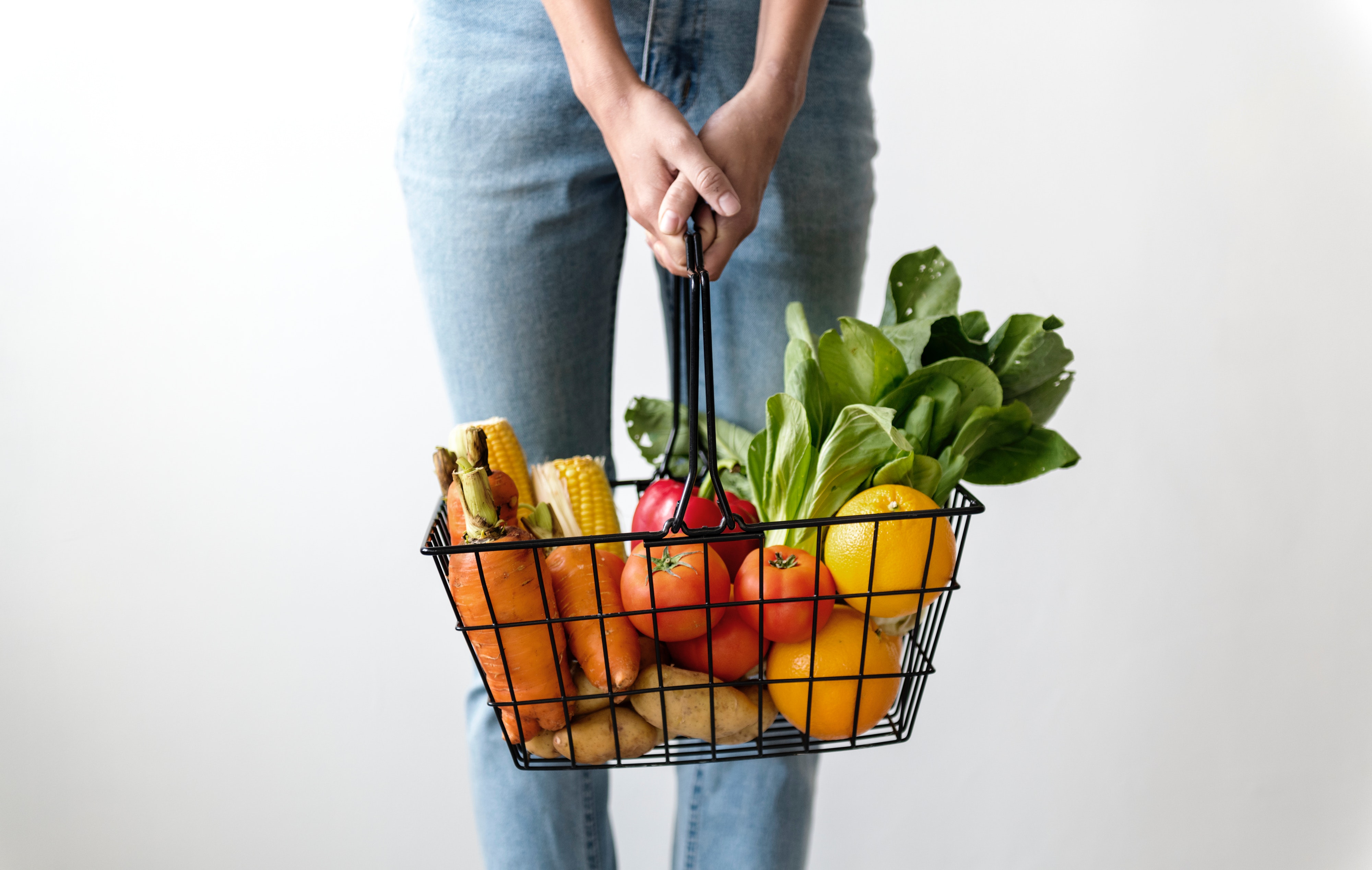 Alone basket carrots 1389103