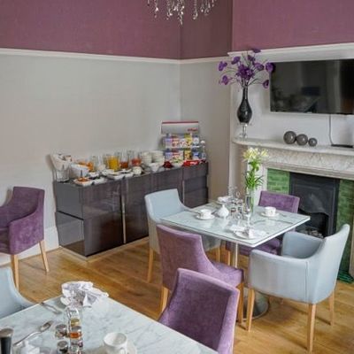 Thumb the dining room