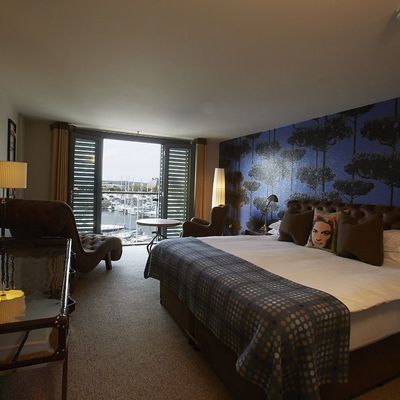 Thumb sh sail loft marina room 310 lr