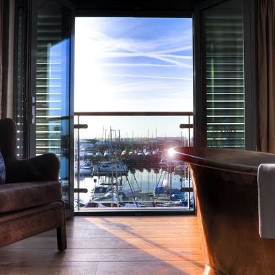 Thumb salthouse architect copper bath min