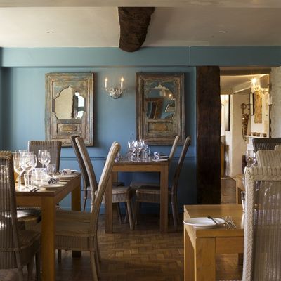 Thumb restaurant1 3000x2000
