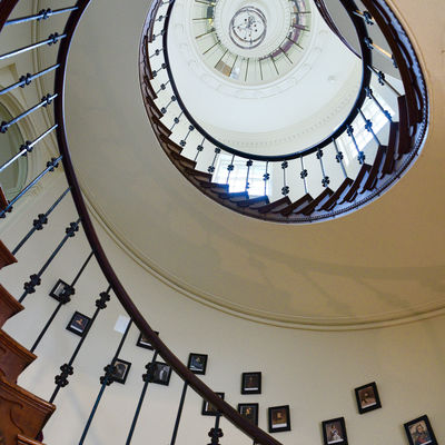 Thumb main stairs 1