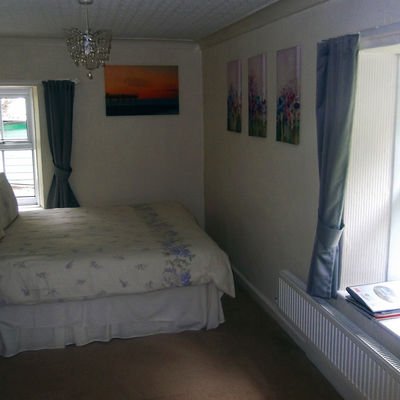 Thumb en suite back double room