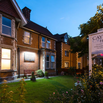 Thumb nightime view of caythorpe house 2