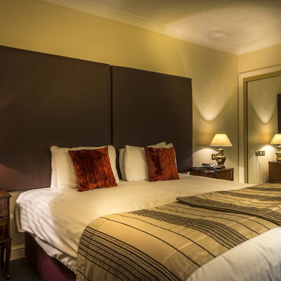 Thumb admiral rodney bedroom 2.2
