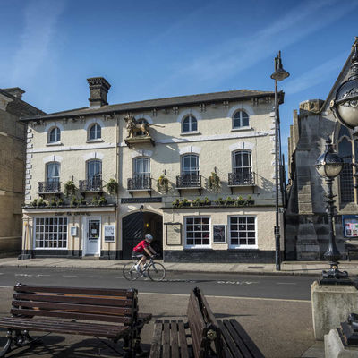 Thumb golden lion frontage wide view