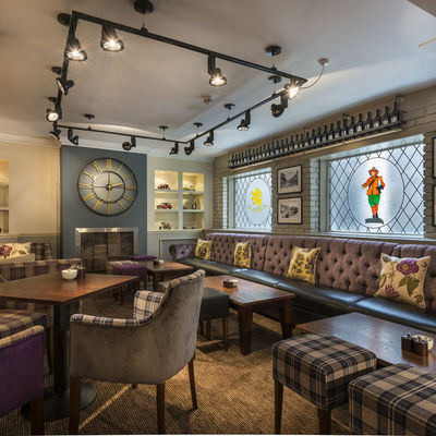 Thumb lounge area 1