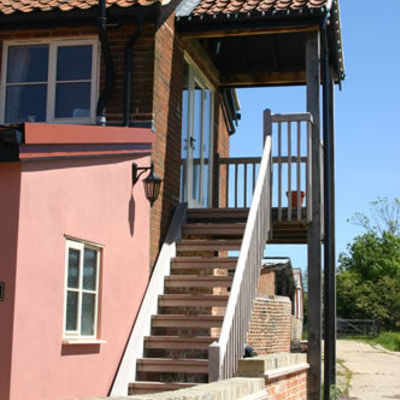 Thumb hayloft3