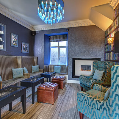 Thumb rsz blue lounge