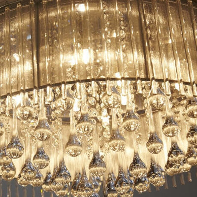 Thumb chandelier coach house suite