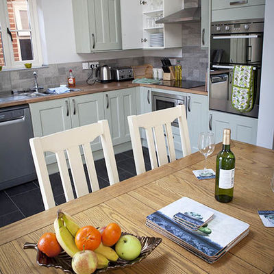 Thumb blacksmith s cottage suffolk farm holidays