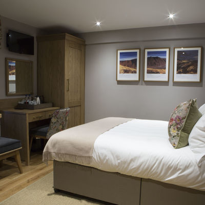 Thumb 1q8a9605queenhead troutbeckbedrooms