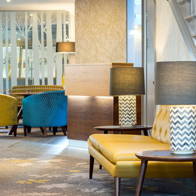 Thumb inn on the square lounges 2
