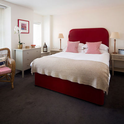 Thumb shell bedroom