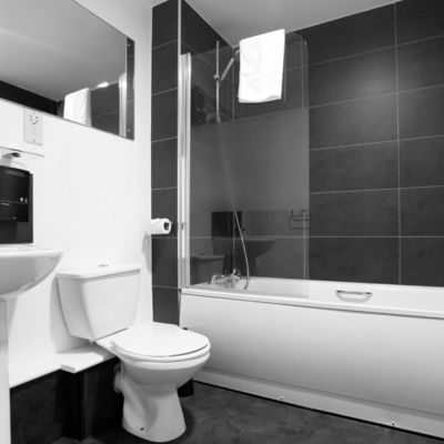 Thumb bathroom1