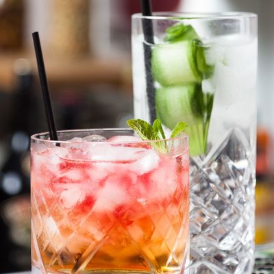 Thumb drinks landscape