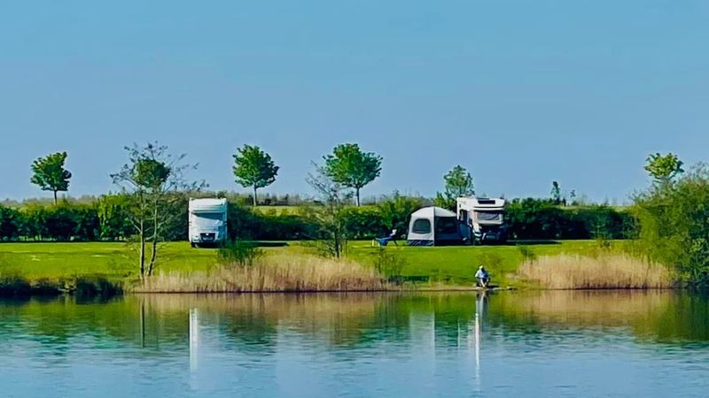 Caravan Pitch Lakeside