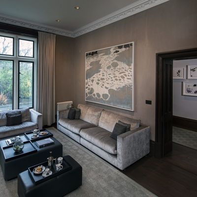 Thumb penrhiw hotel lounge