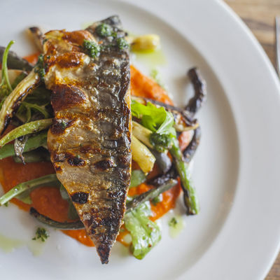 Thumb grilled mackerel with romesco sauce 06