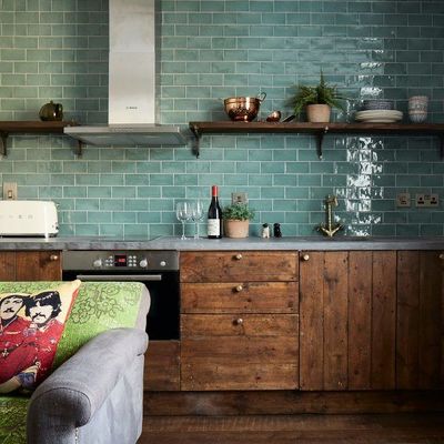 Thumb artist residence brighton apartment 38 kitchen 600x600