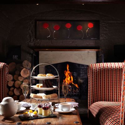 Thumb vb32366 lsm afternoontea 08