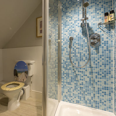 Thumb room 5 bathroom