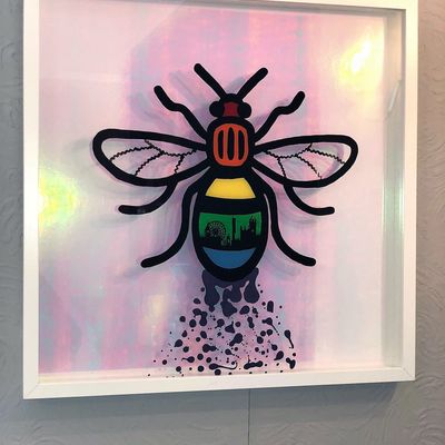 Thumb dining room bee