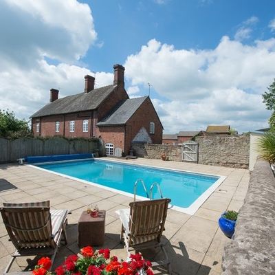 Thumb shropshire self catering swiimming pool uk